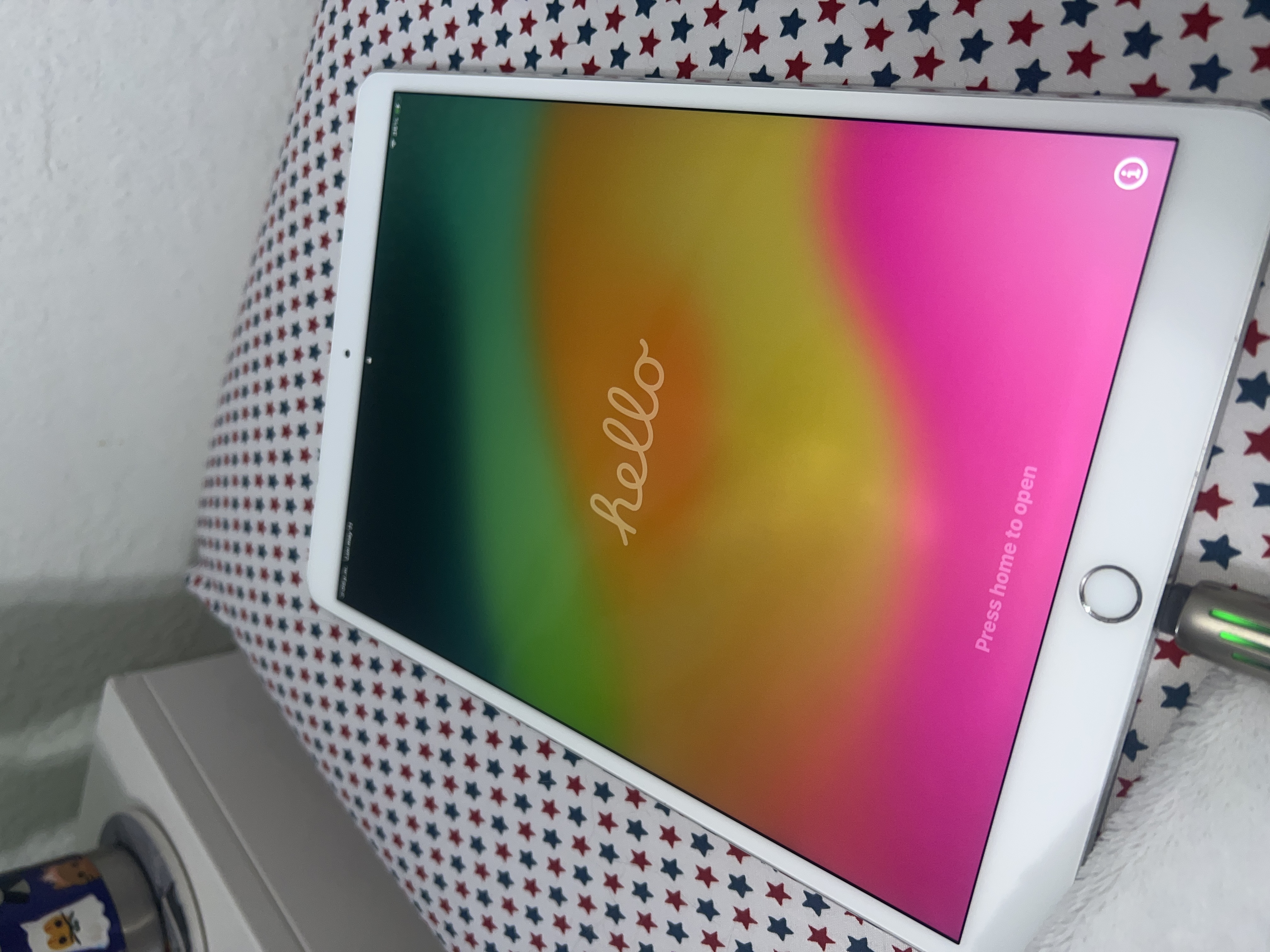iPad Pro 10.5-inches (2017) 1st gen 256 GB - Wi-Fi + 4G - Space