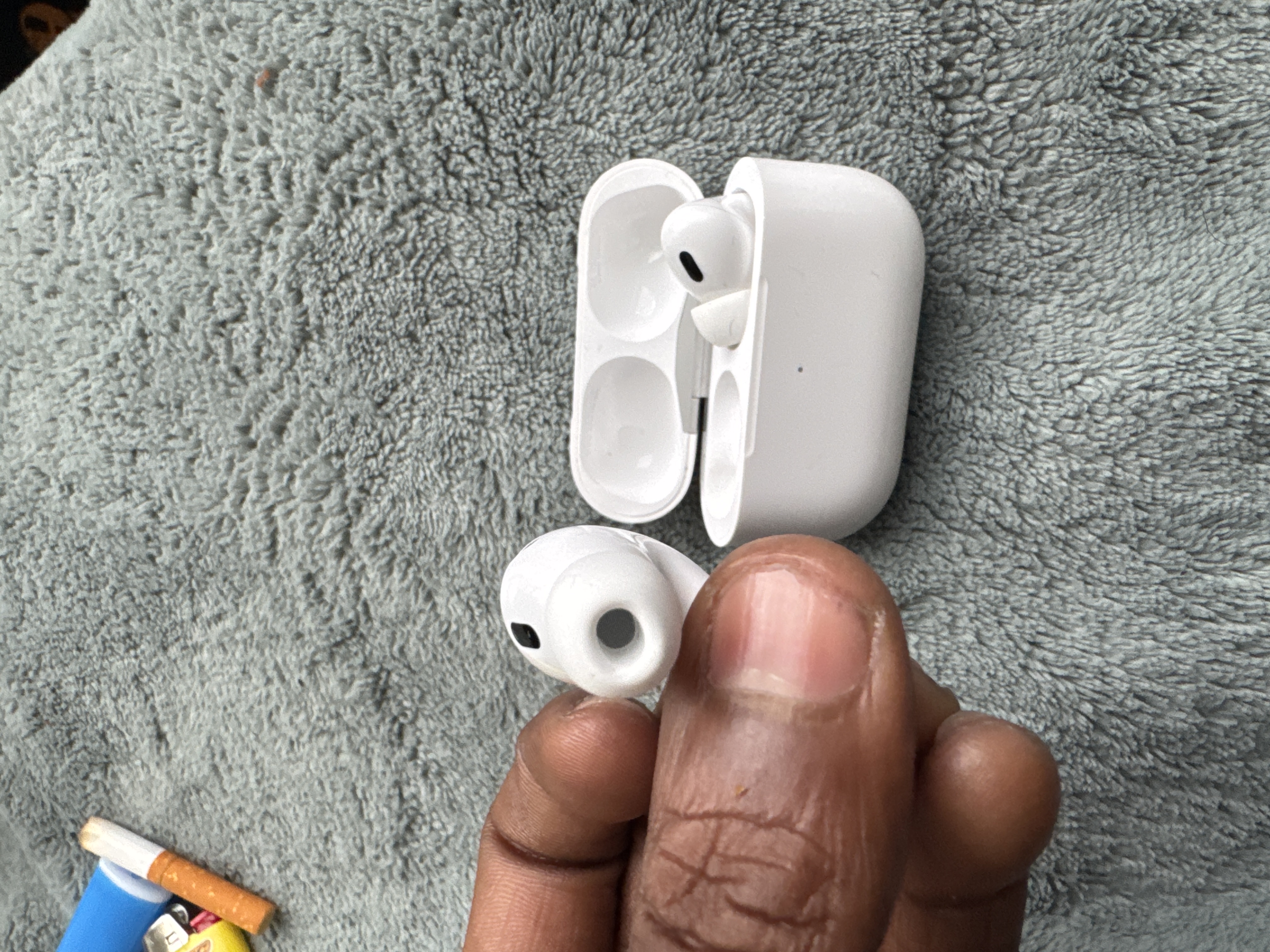 Apple AirPods Pro 2nd gen (2022) - MagSafe (Lightning) Charging