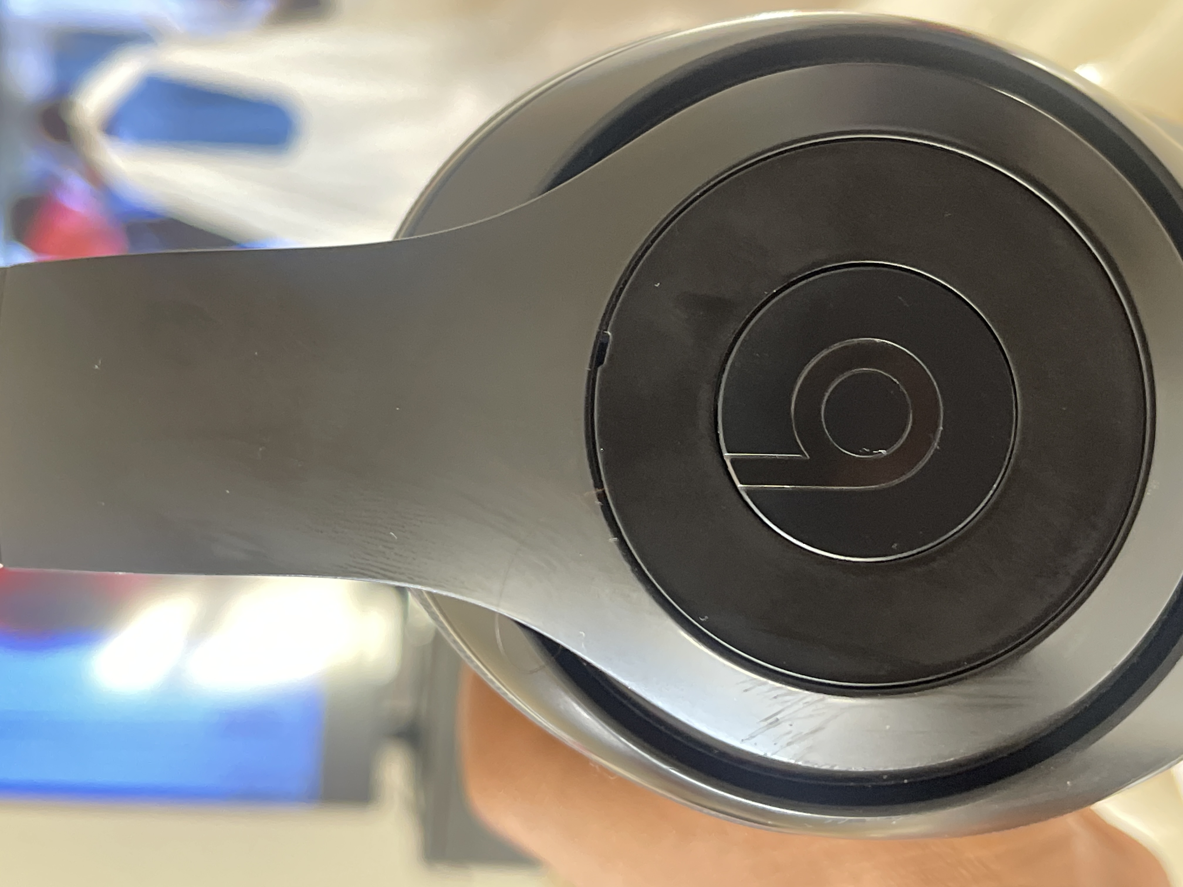 Beats Studio3 Wireless Noise cancelling Headphone with microphone
